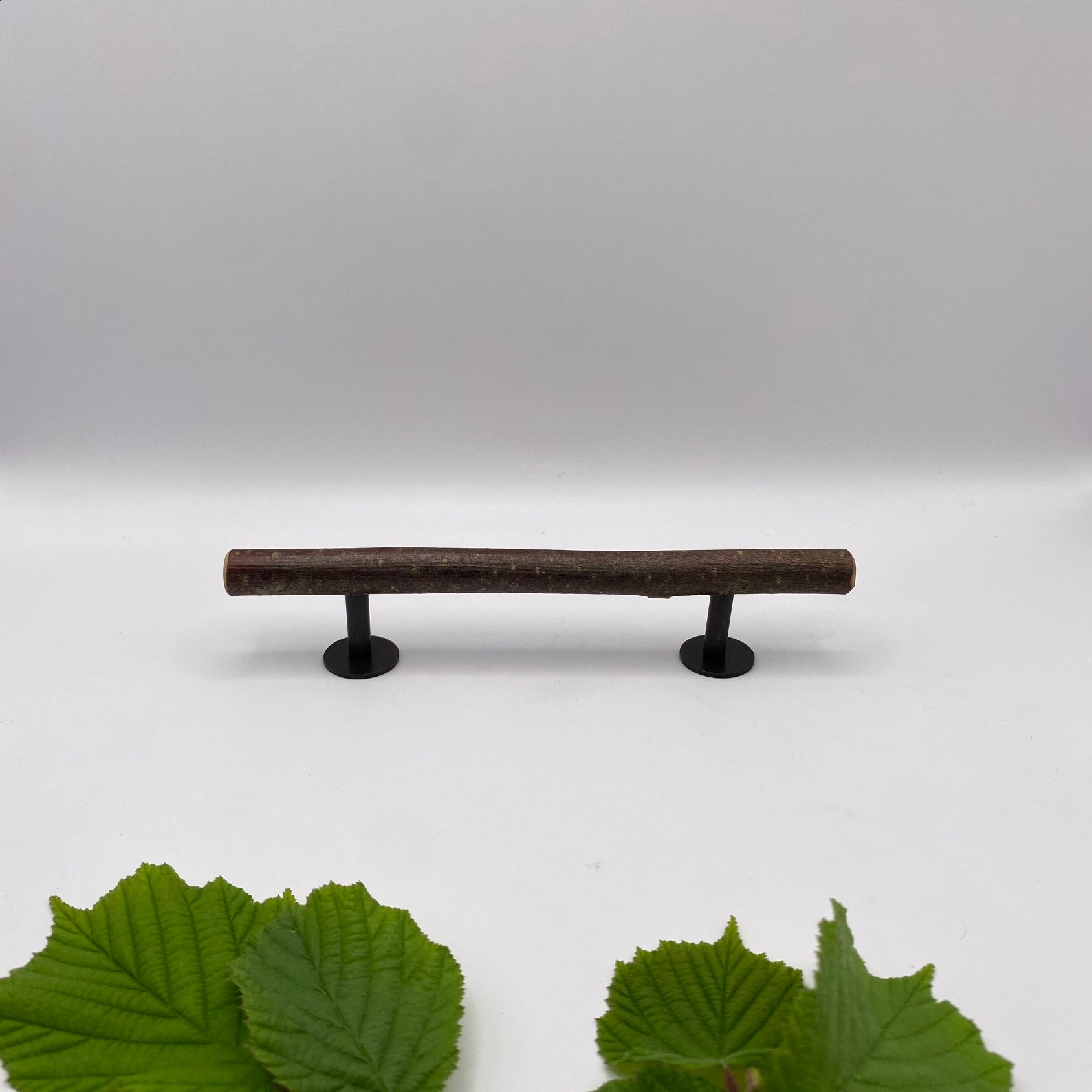 Pull Bar Handle 160 • Hazel & Blackened Brass • Knurled