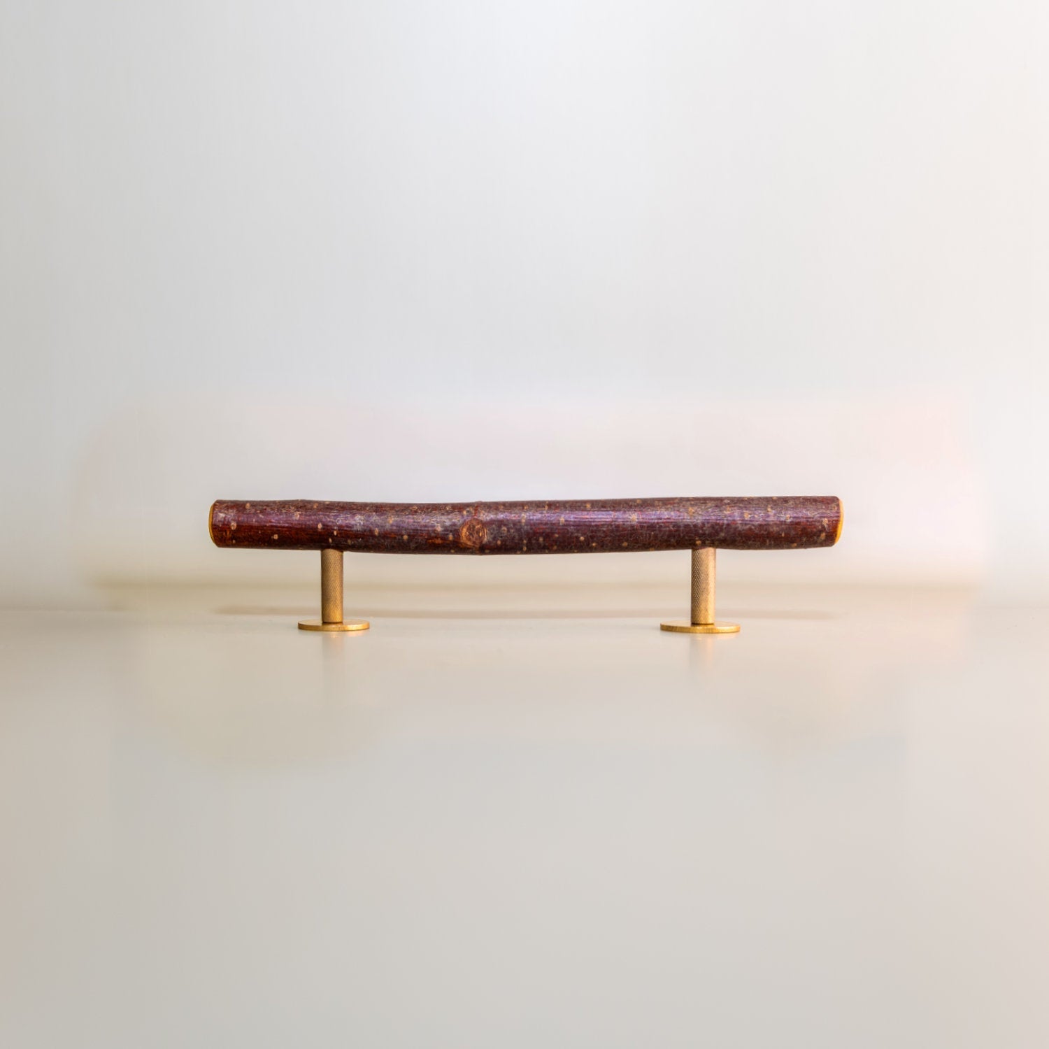 Pull Bar Handle 160 • Hazel & Uncoated Brass • Knurled