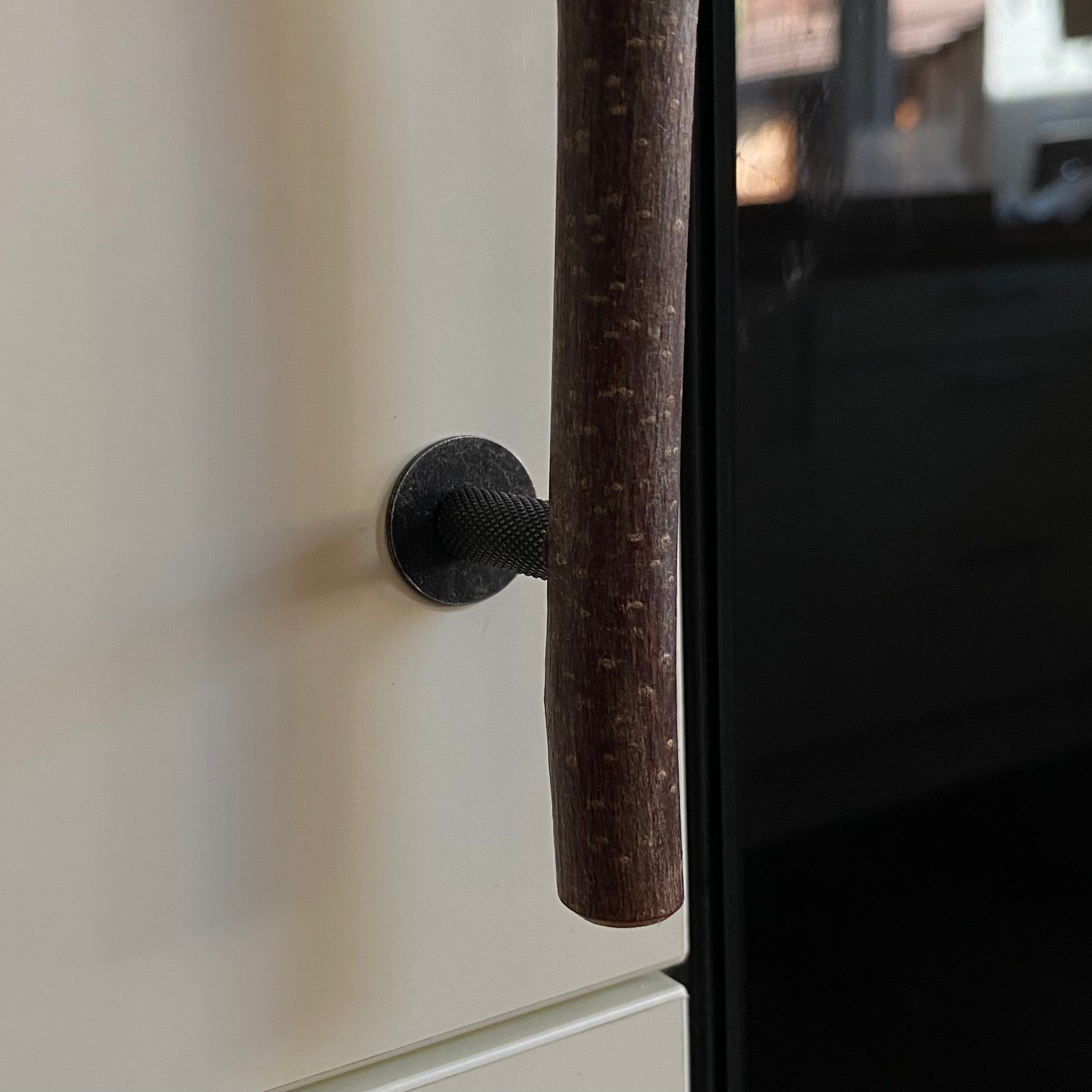 Pull Bar Handle 230 • Hazel & Blackened Stainless Steel • Knurled