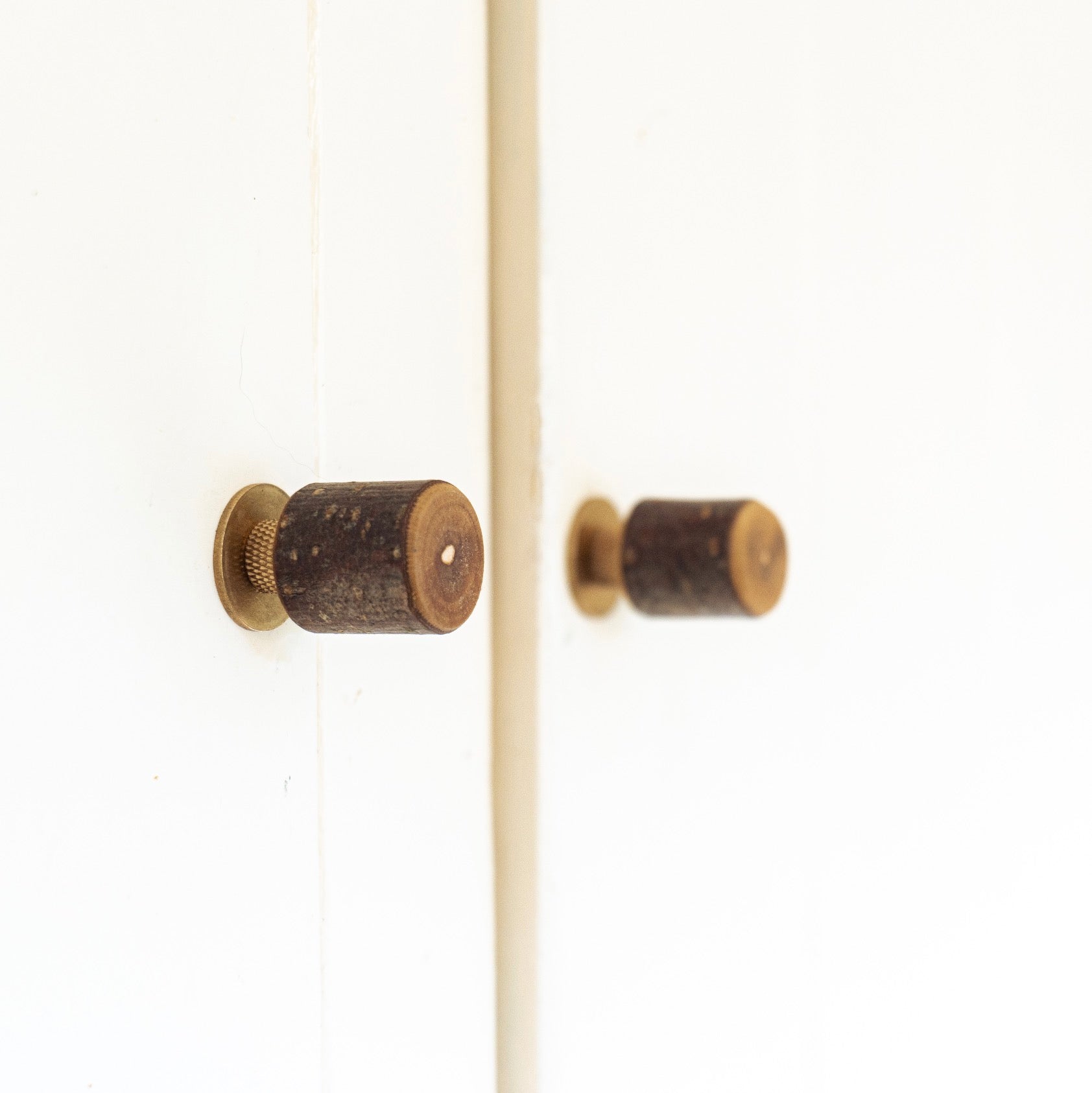 Hazel & Brass Knob • Knurled • Uncoated